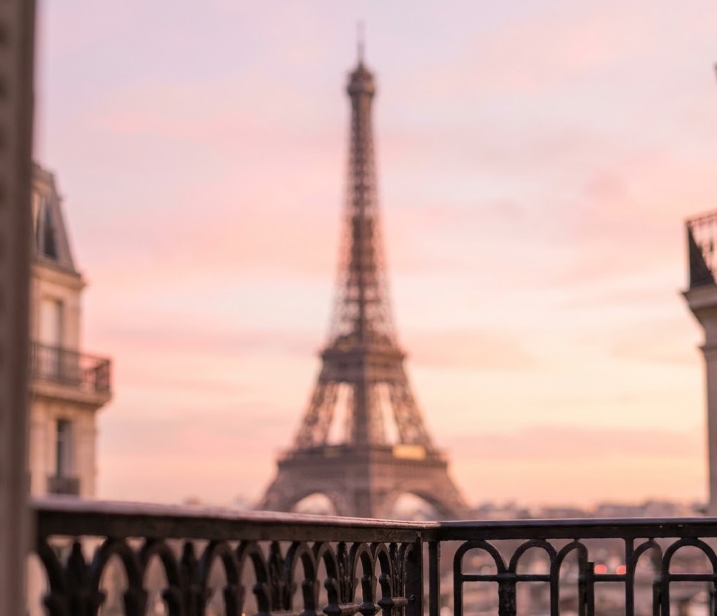 Eiffel tower at sunset